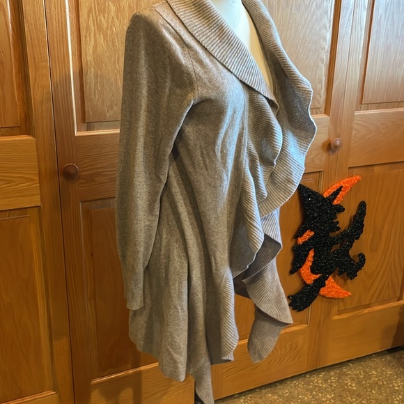 Cynthia Rowley Ruffled Cashmere Cardigan Waterfall Sweater - Picture 4 of 9